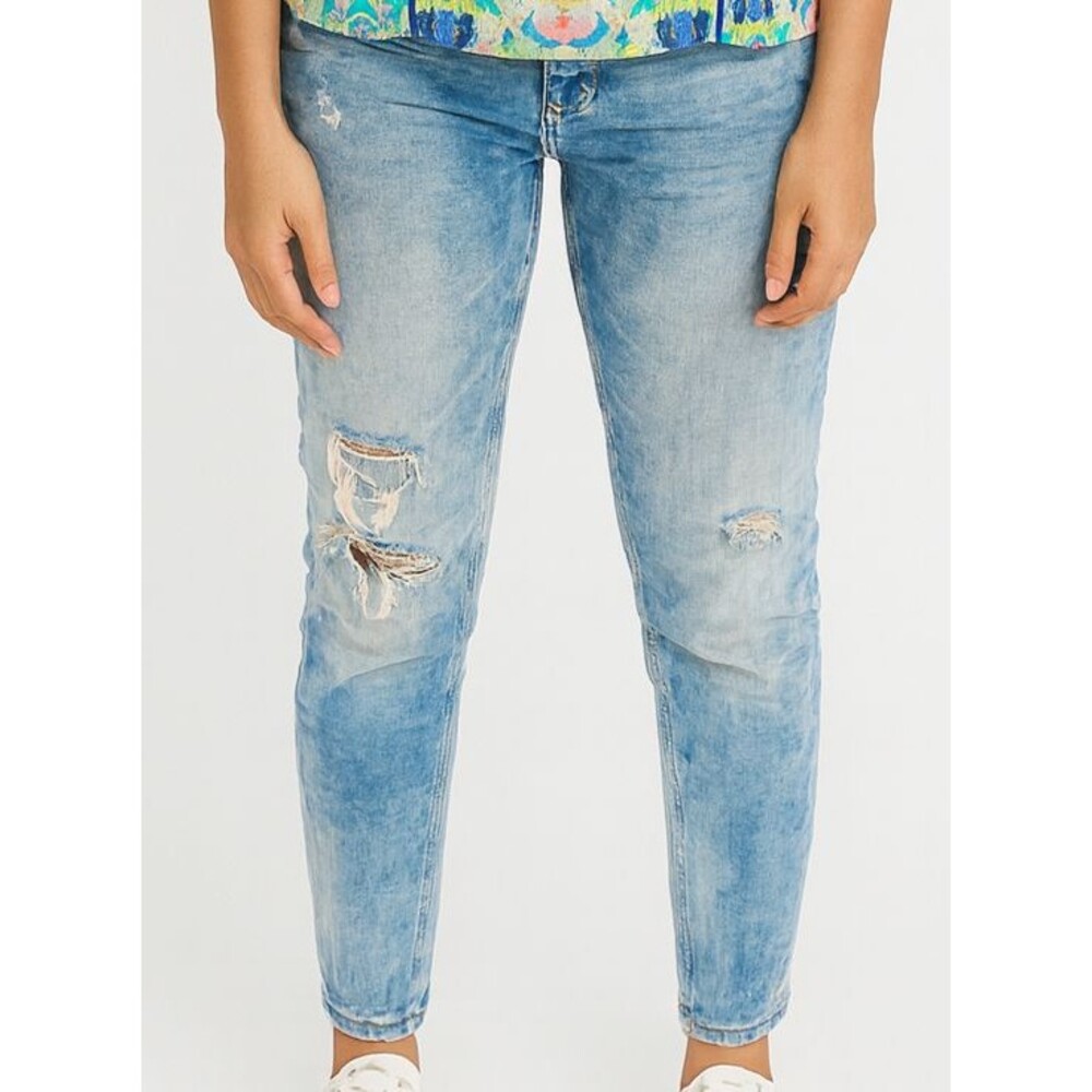 Zara Trafaluc Women’s Distressed Blue Jeans Size 4 Trendy Casual Denim